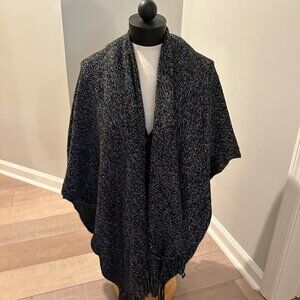 FASHION APPAREL & ACCESSORIES WOMENS ONE SIZE BLACK SILVER SHAWL